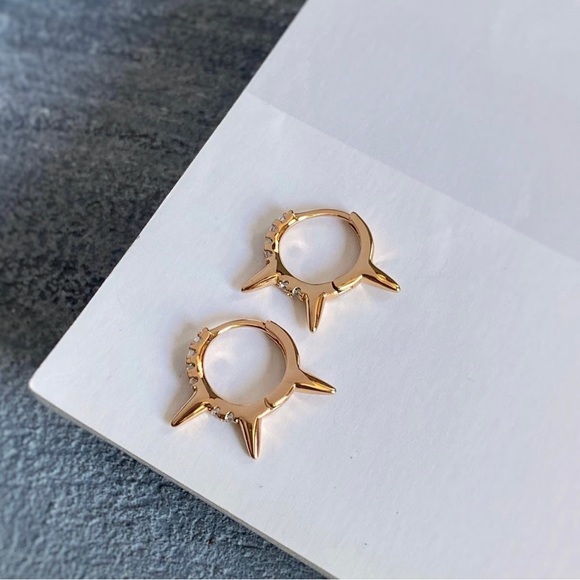 Spike Hoop Earrings 18k Gold Plated with Zircon Luxury Jewelry - Picture 5 of 11